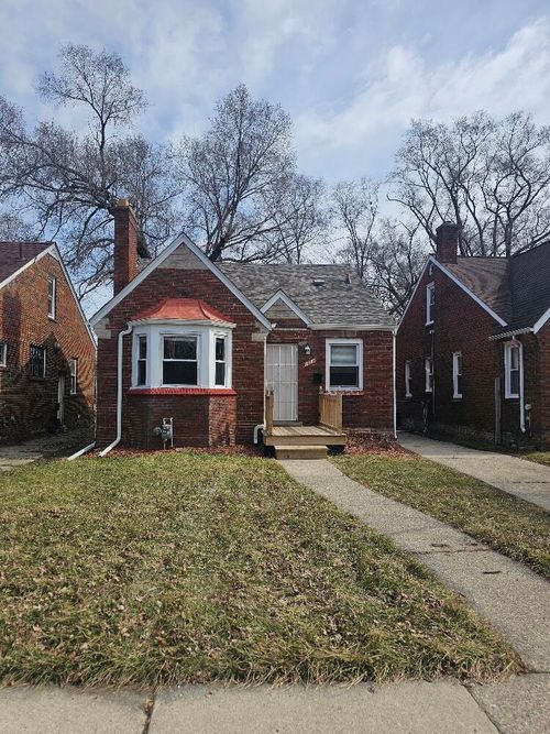 10440 Nottingham Road, Detroit, MI, 48224 | Card Image