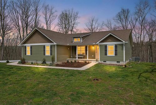 736 Poston Dr, Monterey, TN, 38574-7121 | Card Image