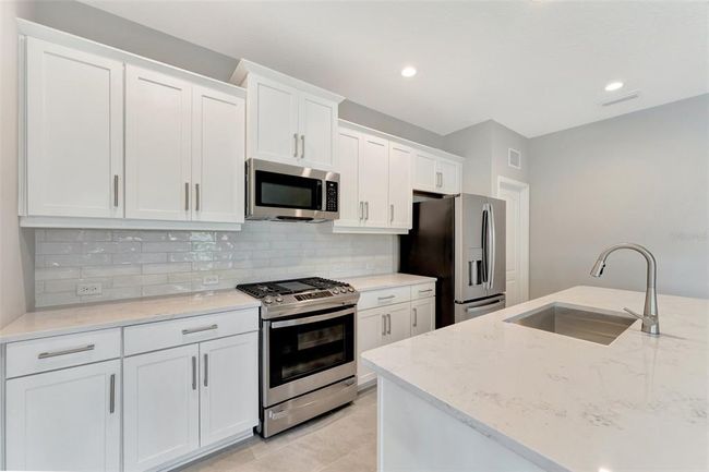 2638 Light Sky Ln, Home with 3 bedrooms, 2 bathrooms and null parking in BRADENTON FL | Image 33
