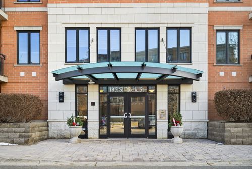 unit-310-145 S York St, Elmhurst, IL, 60126-3468 | Card Image