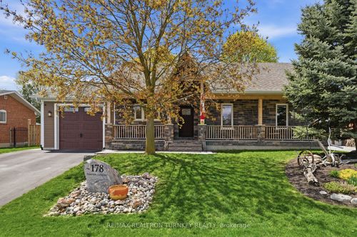 178 Parkview Cres, Newmarket, ON, L3Y2C8 | Card Image