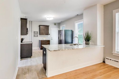 2-549 Ridge Rd, Wilmette, IL, 60091-2439 | Card Image