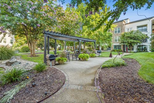 apt-226-2600 Hillsboro Pike, Nashville, TN, 37212-5637 | Card Image