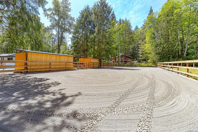 3412 Otter Point Rd, House other with 4 bedrooms, 3 bathrooms and 10 parking in Sooke BC | Image 45