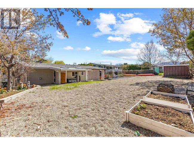 2431 Bering Rd, Home with 2 bedrooms, 1 bathrooms and 5 parking in West Kelowna BC | Image 24