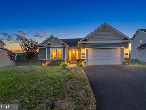 185 Twickenham Dr, MARTINSBURG, WV, 25403-0307 | Card Image
