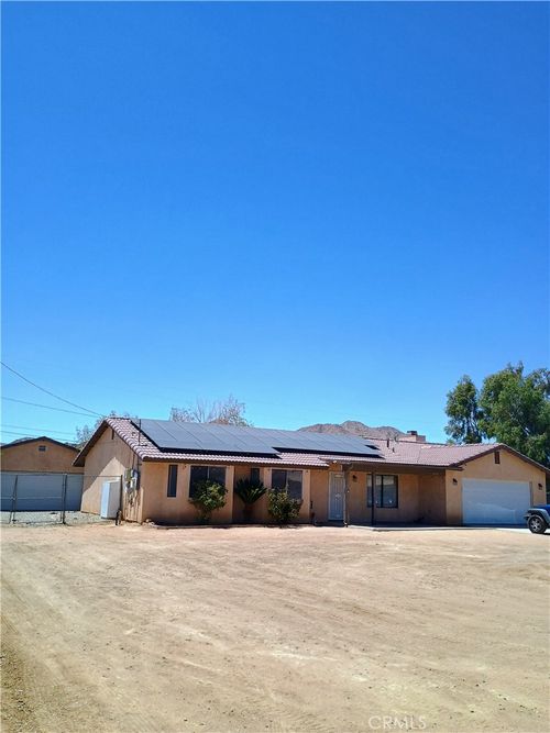16594 Tenaja Rd, Apple Valley, CA, 92307-1776 | Card Image
