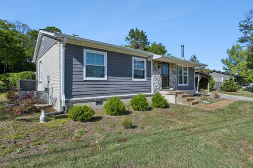 15 Cedar Creek Dr, Mount Juliet, TN, 37122-2516 | Card Image
