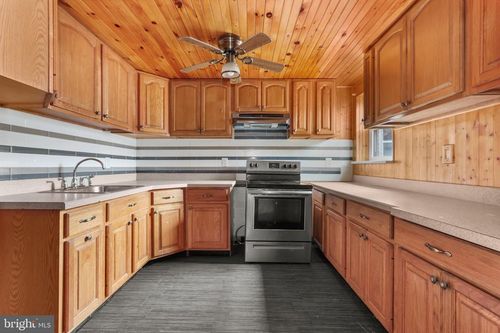 312 W Ridge St, Lansford, PA, 18232-1114 | Card Image