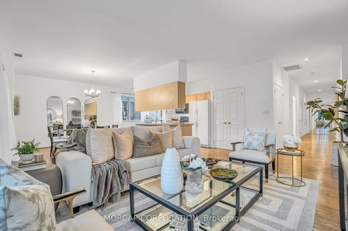 109-600 Eglinton Ave E, Toronto, ON, M4P1P3 | Card Image