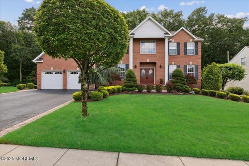 70 Crescent Ct, Morganville, NJ, 07751-2069 | Card Image