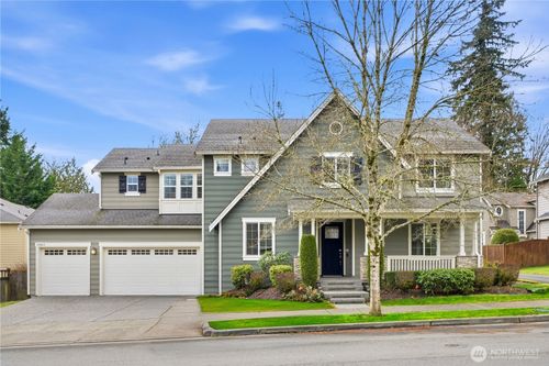 17027 Ne 120th St, Redmond, WA, 98052-1711 | Card Image