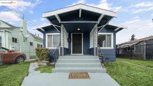 1511 102nd Ave, Oakland, CA, 94603-3223 | Card Image