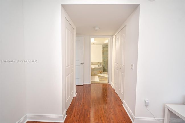 APT-1603N - 2641 N Flamingo Rd, Condo with 2 bedrooms, 2 bathrooms and null parking in Sunrise FL | Image 6