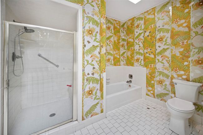 108 E Thompson St, House other with 2 bedrooms, 4 bathrooms and null parking in Jacksboro TX | Image 8