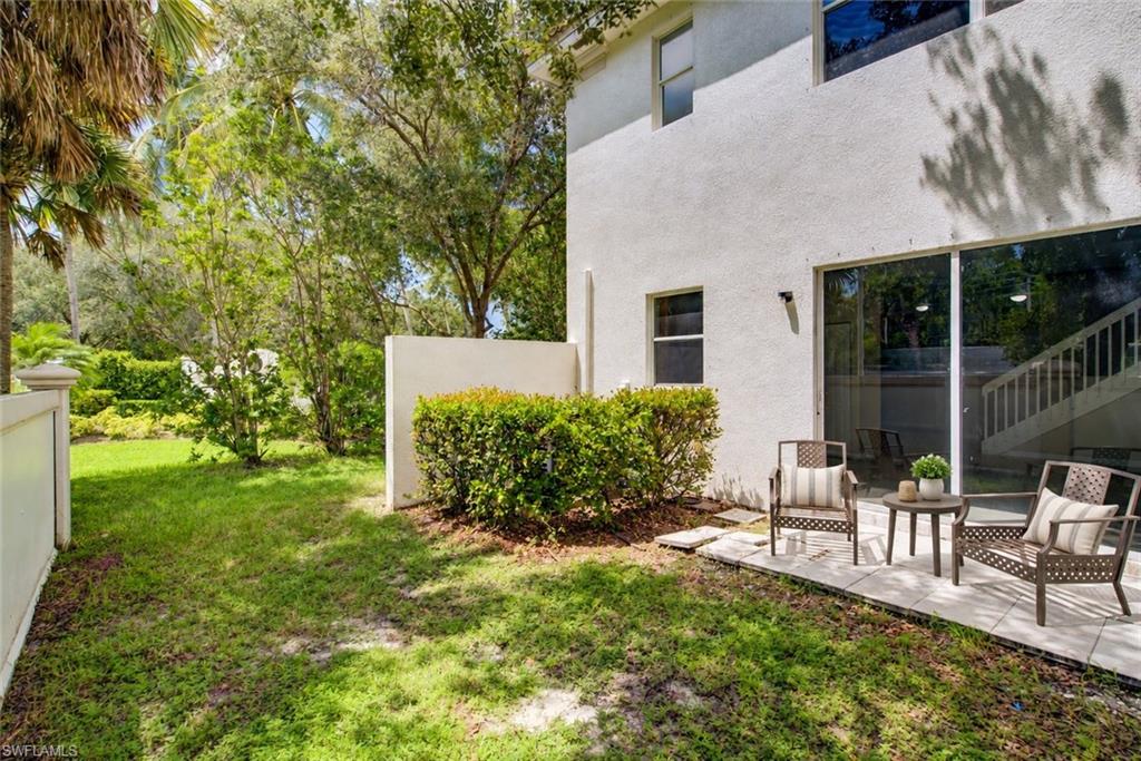 Residential in NAPLES 4