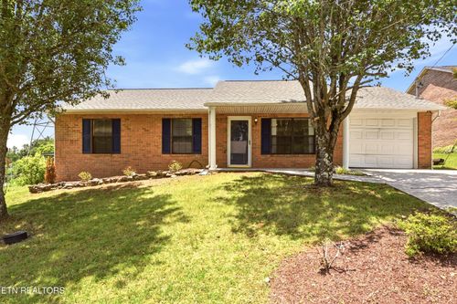 8039 Florence Gardens Rd, Knoxville, TN, 37938 | Card Image