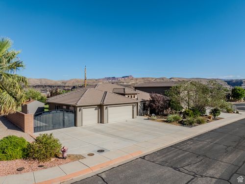 968 N 300 W, Hurricane, UT, 84737-2298 | Card Image