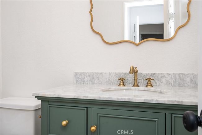 Secondary bathroom on upper level | Image 35