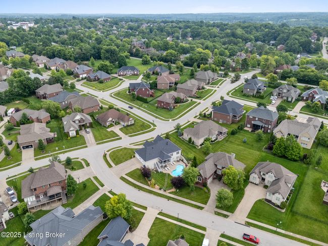 905 Fossil Creek Cir, House other with 4 bedrooms, 3 bathrooms and null parking in Louisville KY | Image 6
