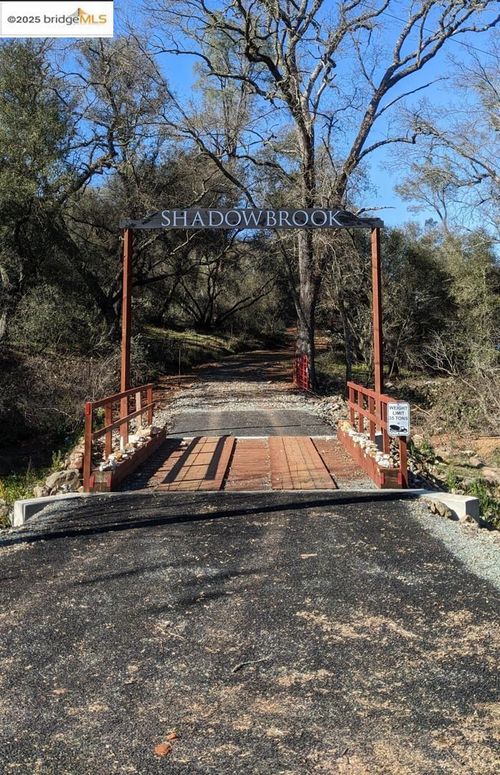 4095 Green Valley Rd, Rescue, CA, 95672-9640 | Card Image