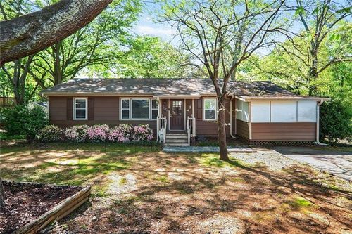 1400 Hidden Circle Dr, Sugar Hill, GA, 30518-4784 | Card Image