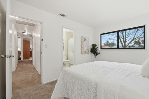 6626 Dawson Way, Sacramento, CA, 95823-1534 | Card Image