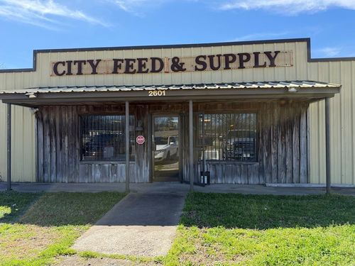 2601 E Broadway St, West Memphis, AR, 72301-3648 | Card Image