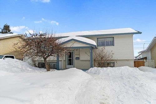 10415 92a St, Grande Prairie, AB, T8V3V6 | Card Image
