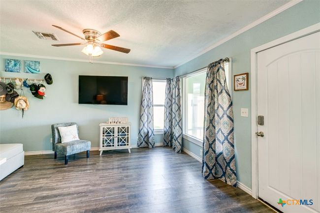243 Magnolia Ave, House other with 3 bedrooms, 2 bathrooms and null parking in Aransas Pass TX | Image 4