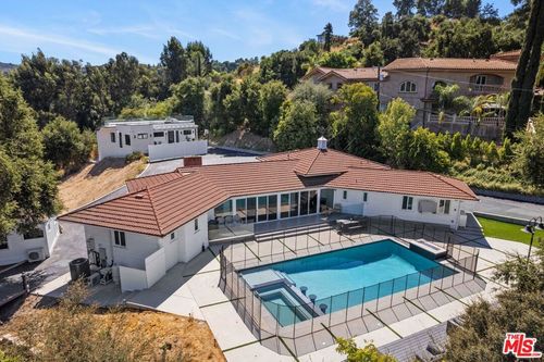 4620 Caritina Dr, Tarzana, CA, 91356 | Card Image