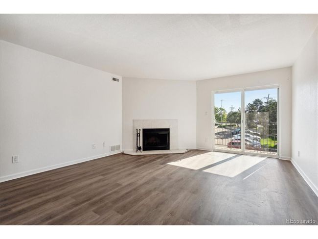 APT-302 - 13095 W Cedar Dr, House attached with 2 bedrooms, 2 bathrooms and null parking in Lakewood CO | Image 4