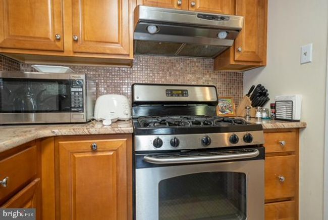 207 - 1030 E Lancaster Ave, Condo with 2 bedrooms, 1 bathrooms and null parking in BRYN MAWR PA | Image 14