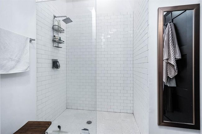 Walk in shower | Image 17