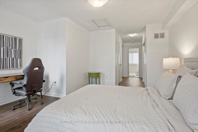 2372 Chevron Prince Path, Condo with 3 bedrooms, 3 bathrooms and 1 parking in Oshawa ON | Image 23