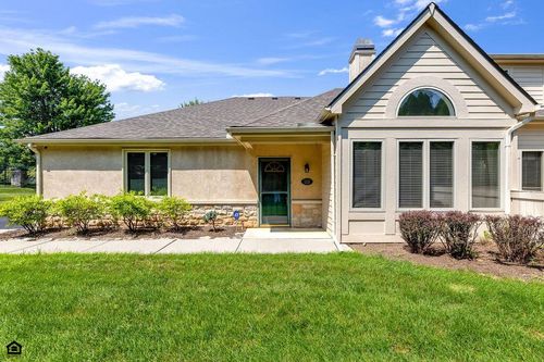 128 Brassic Way, Columbus, OH, 43213-7611 | Card Image