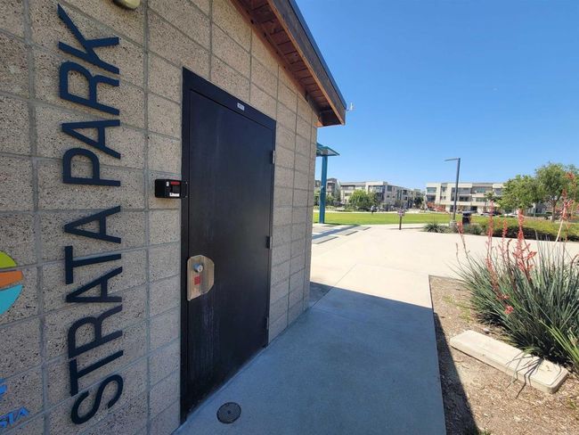 UNIT-2 - 2072 Tango Loop, Condo with 4 bedrooms, 3 bathrooms and 2 parking in Chula Vista CA | Image 50
