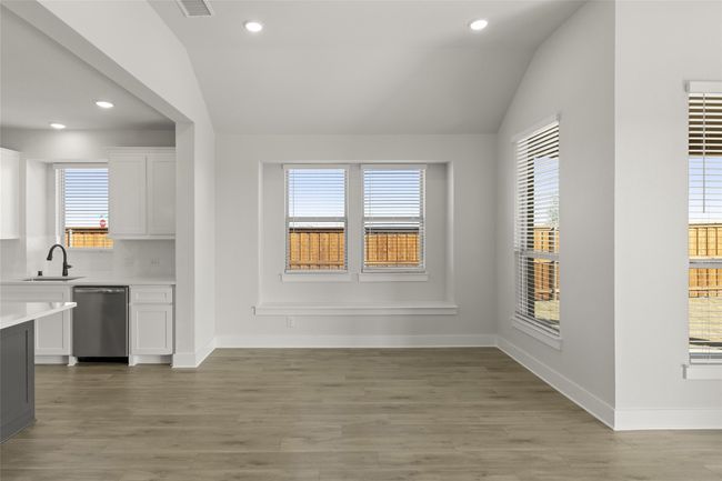 1503 Robinson Dining | Image 10