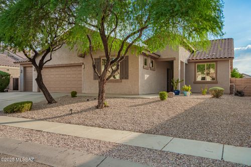 7596 S Evening Wind Dr, Tucson, AZ, 85757-8584 | Card Image