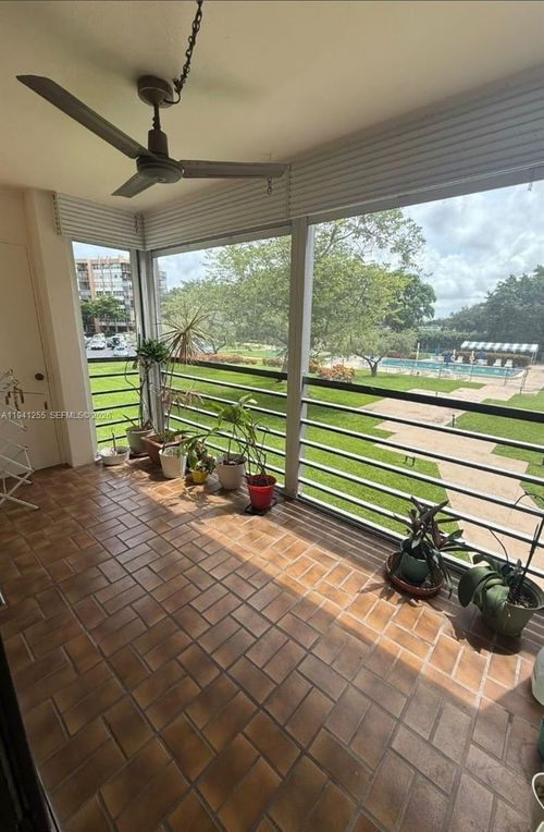 apt-222-1300 Saint Charles Pl, Pembroke Pines, FL, 33026-3336 | Card Image