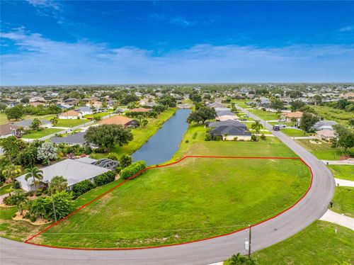 19 Medalist Pl, ROTONDA WEST, FL, 33947-2185 | Card Image