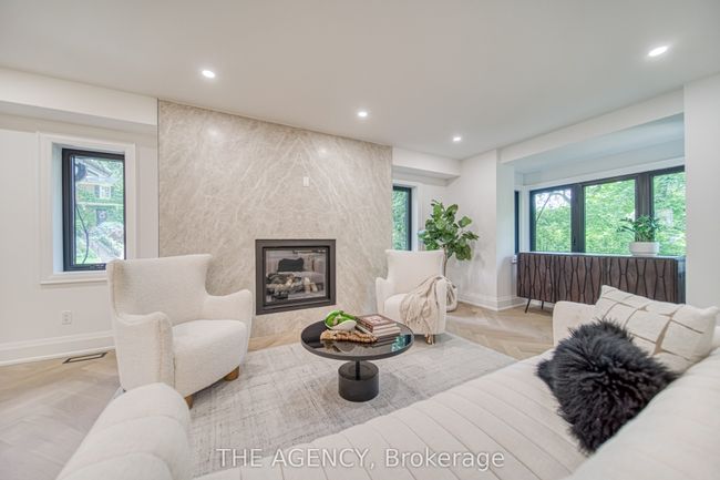 16 Duncannon Dr, House other with 5 bedrooms, 5 bathrooms and 4 parking in Toronto ON | Image 6