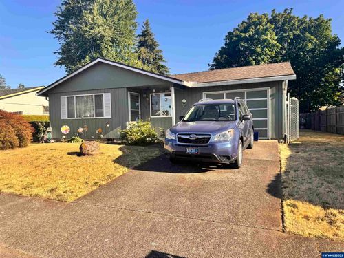 560 Maple St, Aumsville, OR, 97325-8954 | Card Image