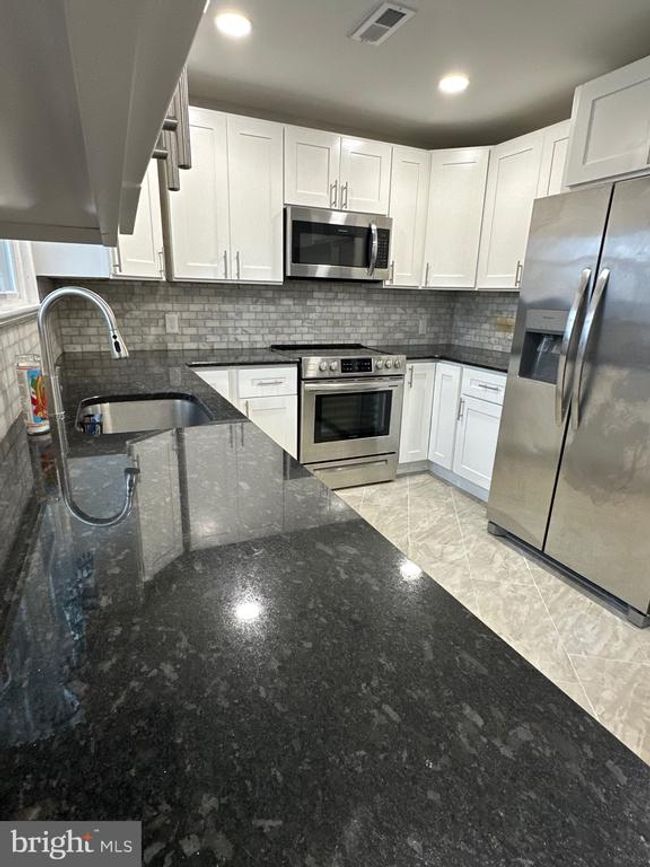901 Fairview Ave, House other with 4 bedrooms, 3 bathrooms and null parking in BRISTOL PA | Image 6