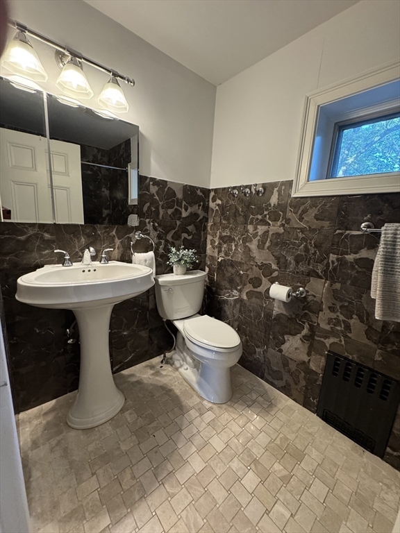Residential Lease in Newton 3