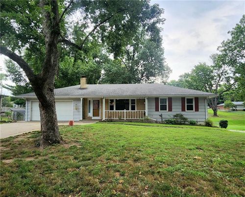 2701 S Maybrook Ave, Independence, MO, 64057-1267 | Card Image