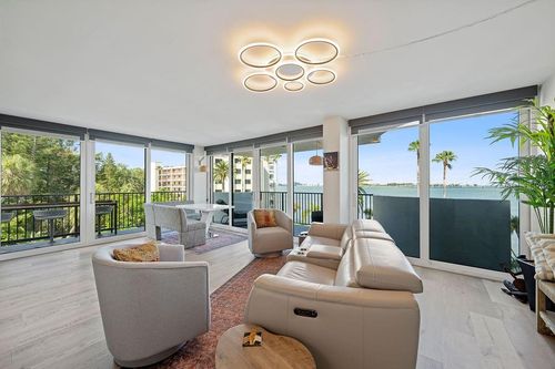 2b-80 Rogers St, Clearwater, FL, 33756-5296 | Card Image