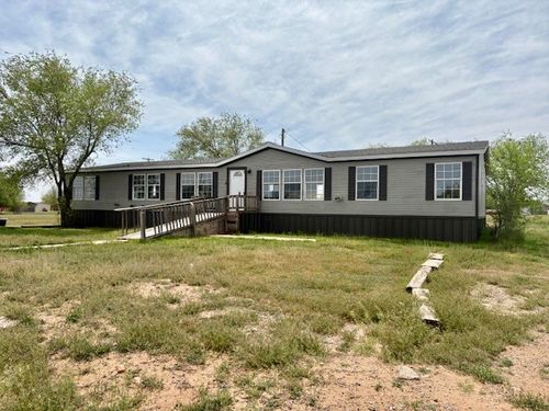 810 Avenue H Ne, Childress, TX, 79201-3210 | Card Image