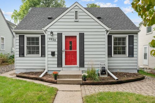 2828 Alabama Ave S, Saint Louis Park, MN, 55416-1804 | Card Image