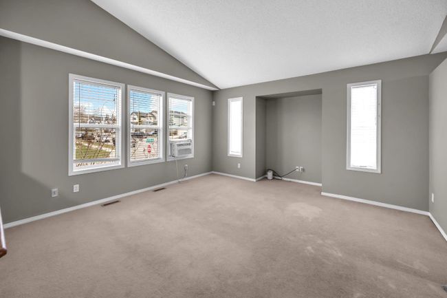 286 Covepark Way Ne, Home with 3 bedrooms, 2 bathrooms and 3 parking in Calgary AB | Image 7